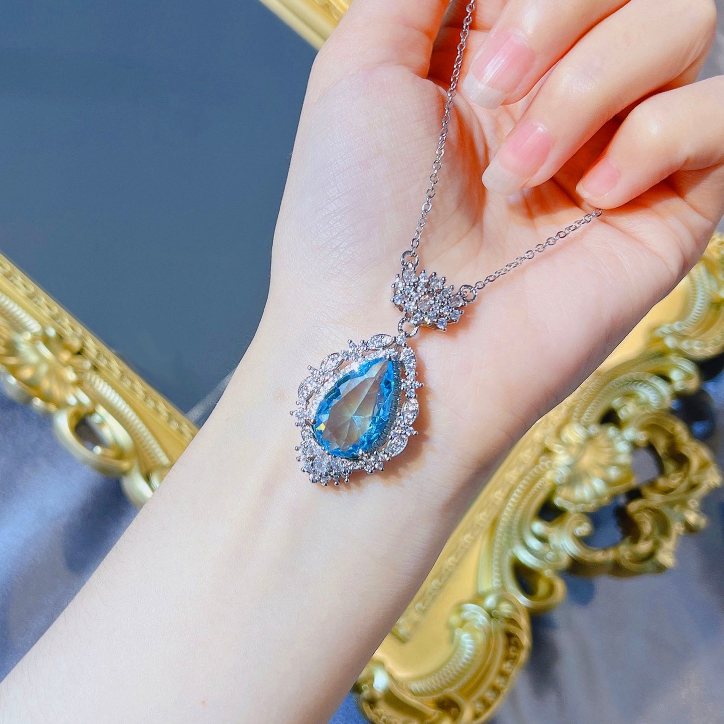 Soleste Aquamarine Pendant Necklace