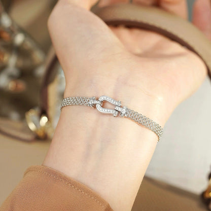 Horseshoe Clasp Mesh Bracelet
