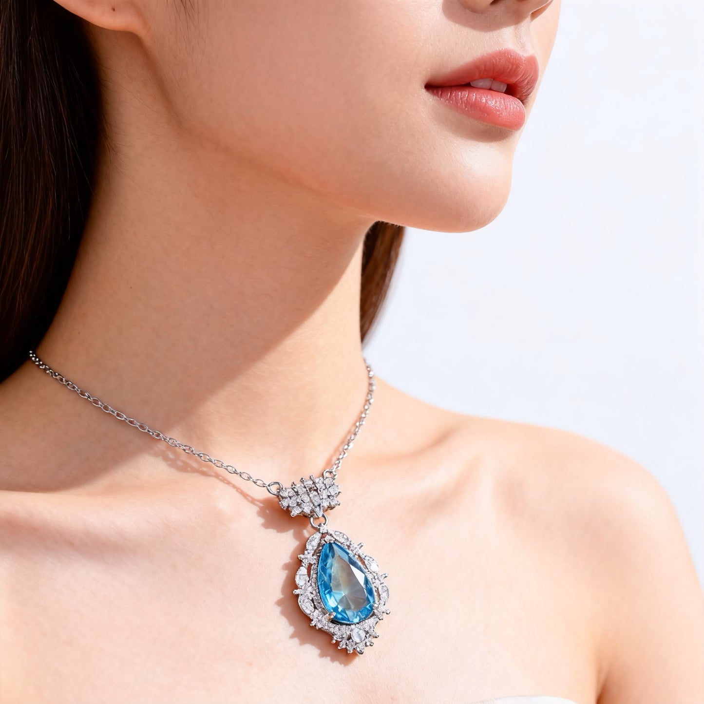 Soleste Aquamarine Pendant Necklace