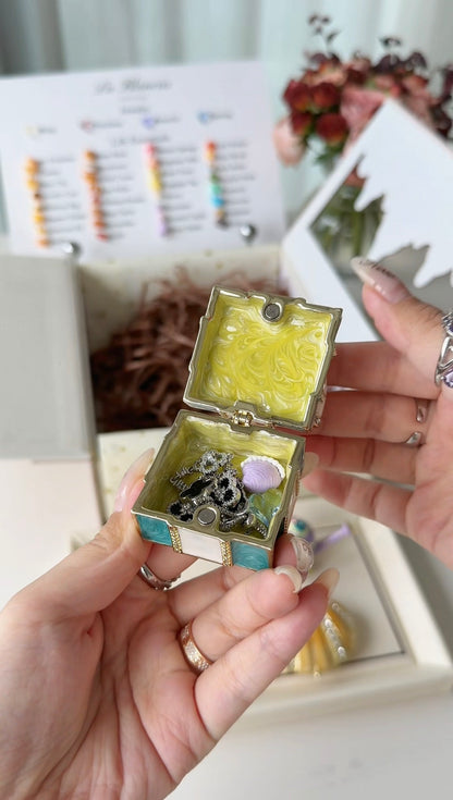 Luxe Life Essentials Lucky Scoops