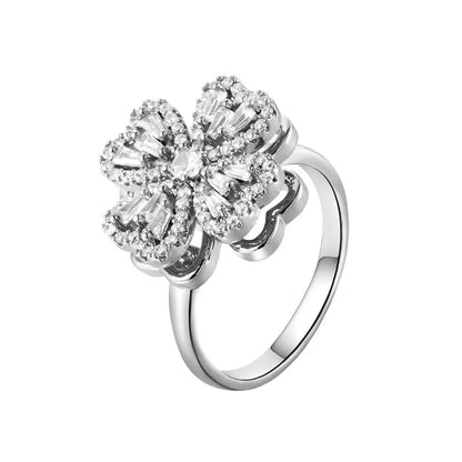 Diamond Clover Spinner Worry Ring