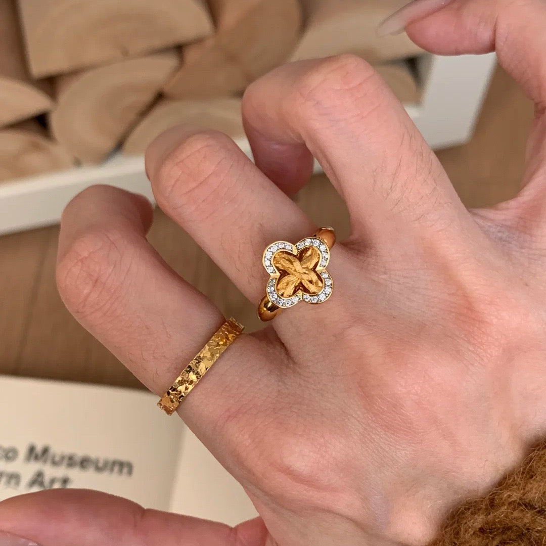 Lucky Clover Braided Ring