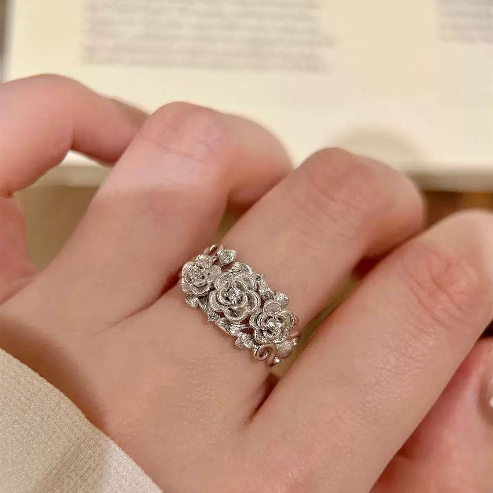 Vintage Camellia Necklace