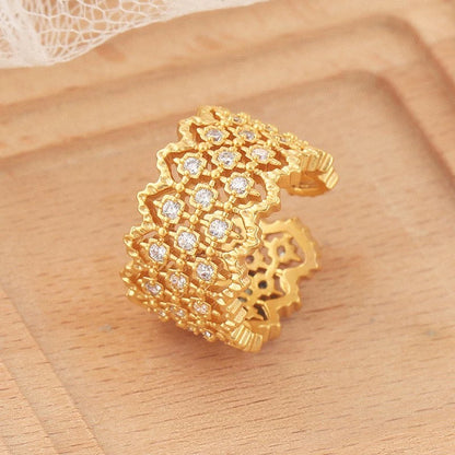 Lunel Cutout Band Ring