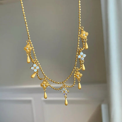 Clover Blooming Supple Necklace