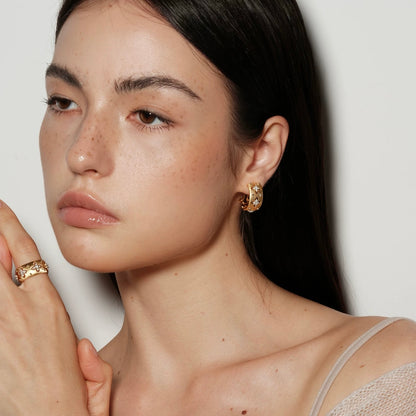 Aurel Cut Out Band Ring