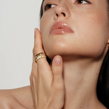 Aurel Cut Out Band Ring