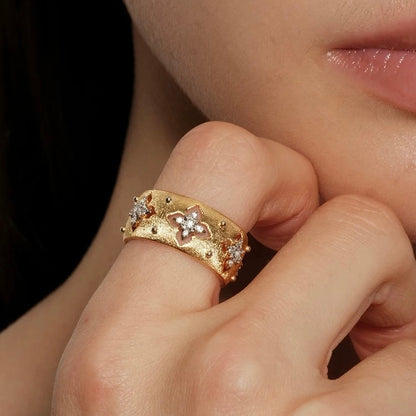 Aurel Cut Out Band Ring