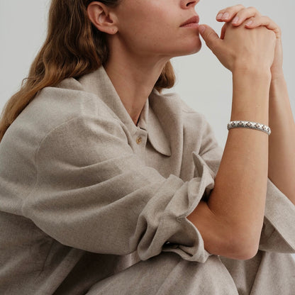 Aurel Cut Out Band Ring