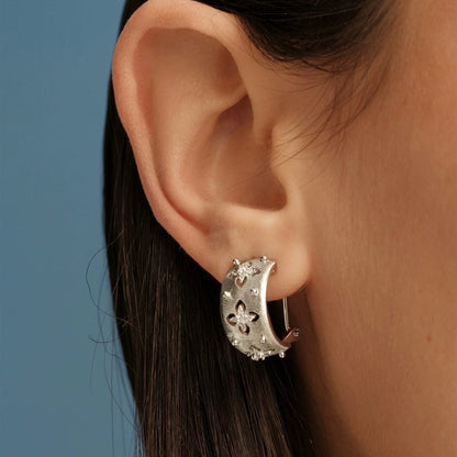 Aurel Cut Out Band Ring