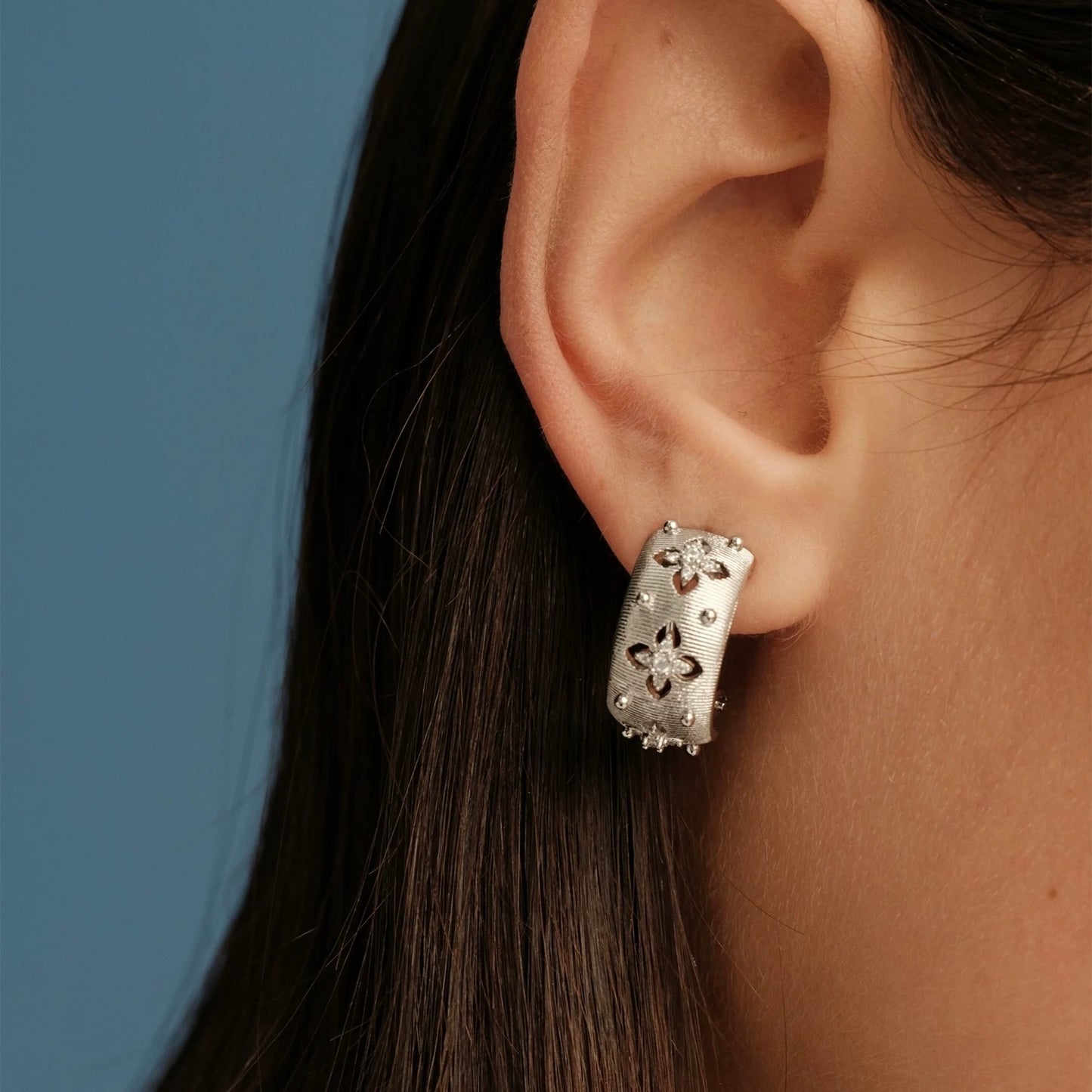 Aurel Cut Out Band Ring