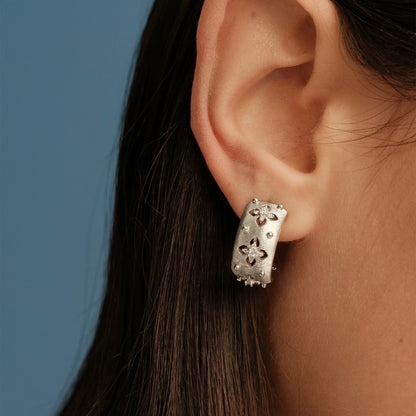 Aurel Cut Out Band Ring