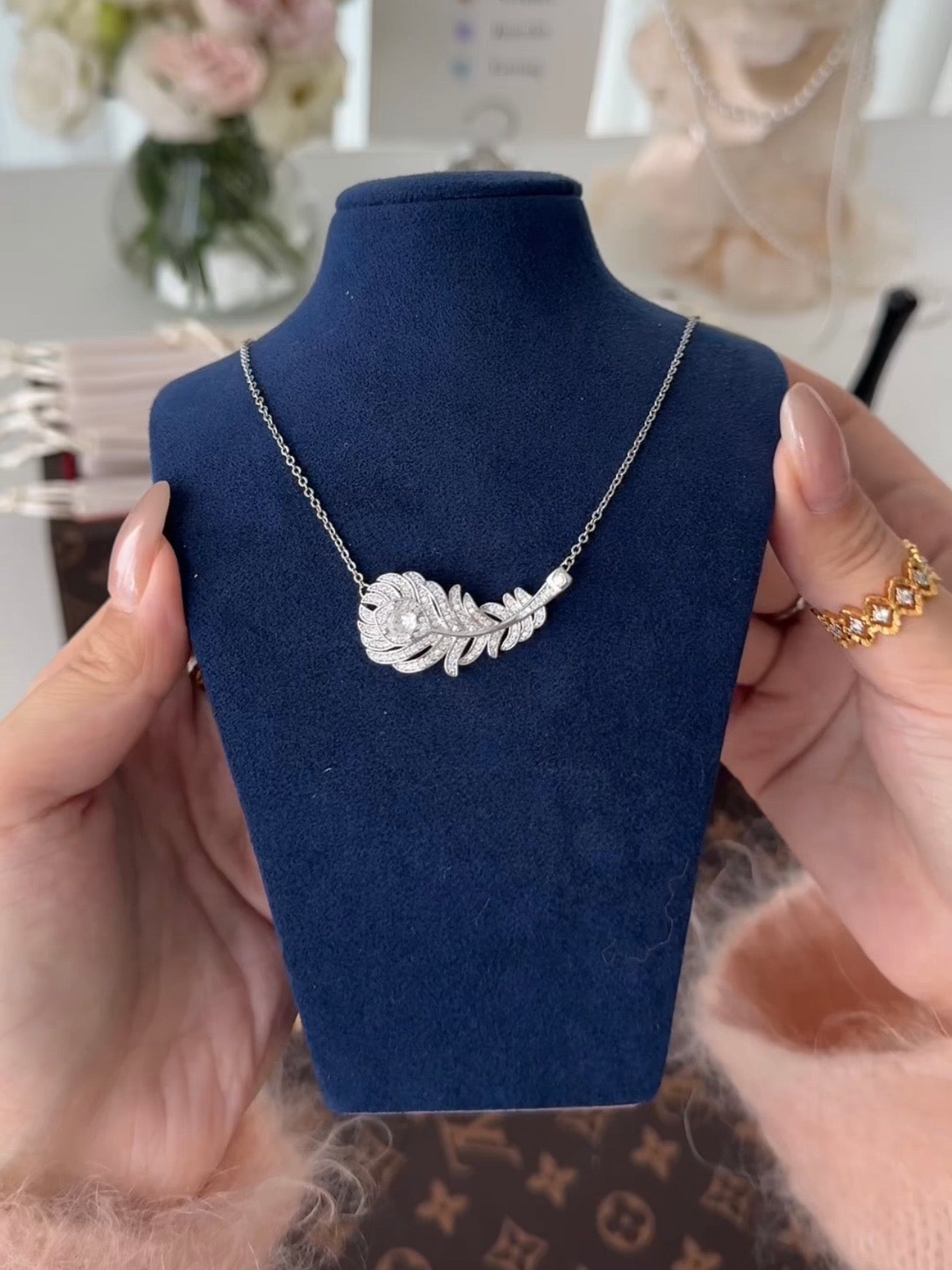 Premium Jewelry Lucky Scoop